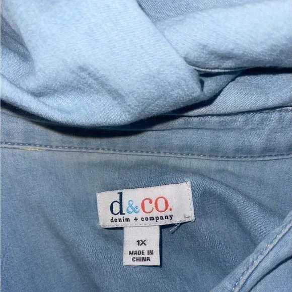 Upcycled Good Vibes hand painted chambray shirt - Picture 4 of 4